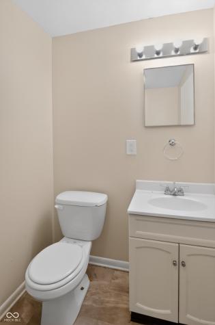 9301 Shenandoah Court Indianapolis IN 46229