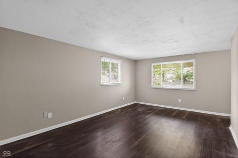 9301 Shenandoah Court Indianapolis IN 46229