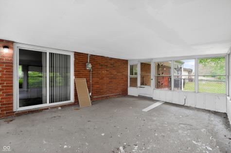 9301 Shenandoah Court Indianapolis IN 46229