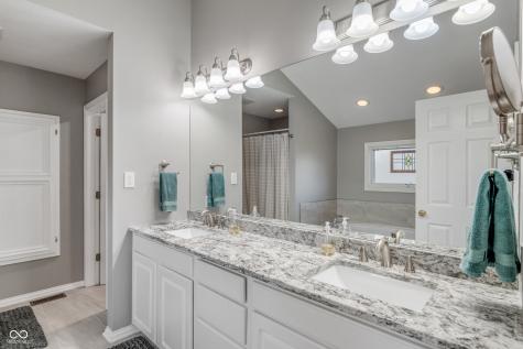 7801 Ashtree Drive Indianapolis IN 46259