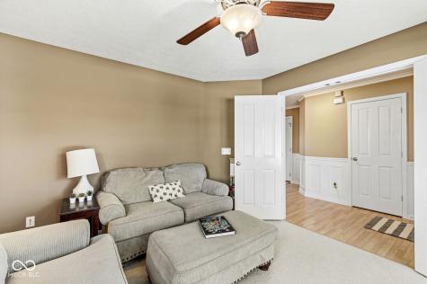 7825 Andaman Drive Zionsville IN 46077
