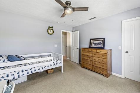 7825 Andaman Drive Zionsville IN 46077