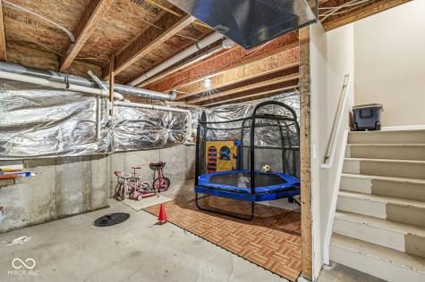 7825 Andaman Drive Zionsville IN 46077
