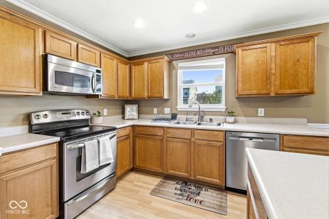 7825 Andaman Drive Zionsville IN 46077