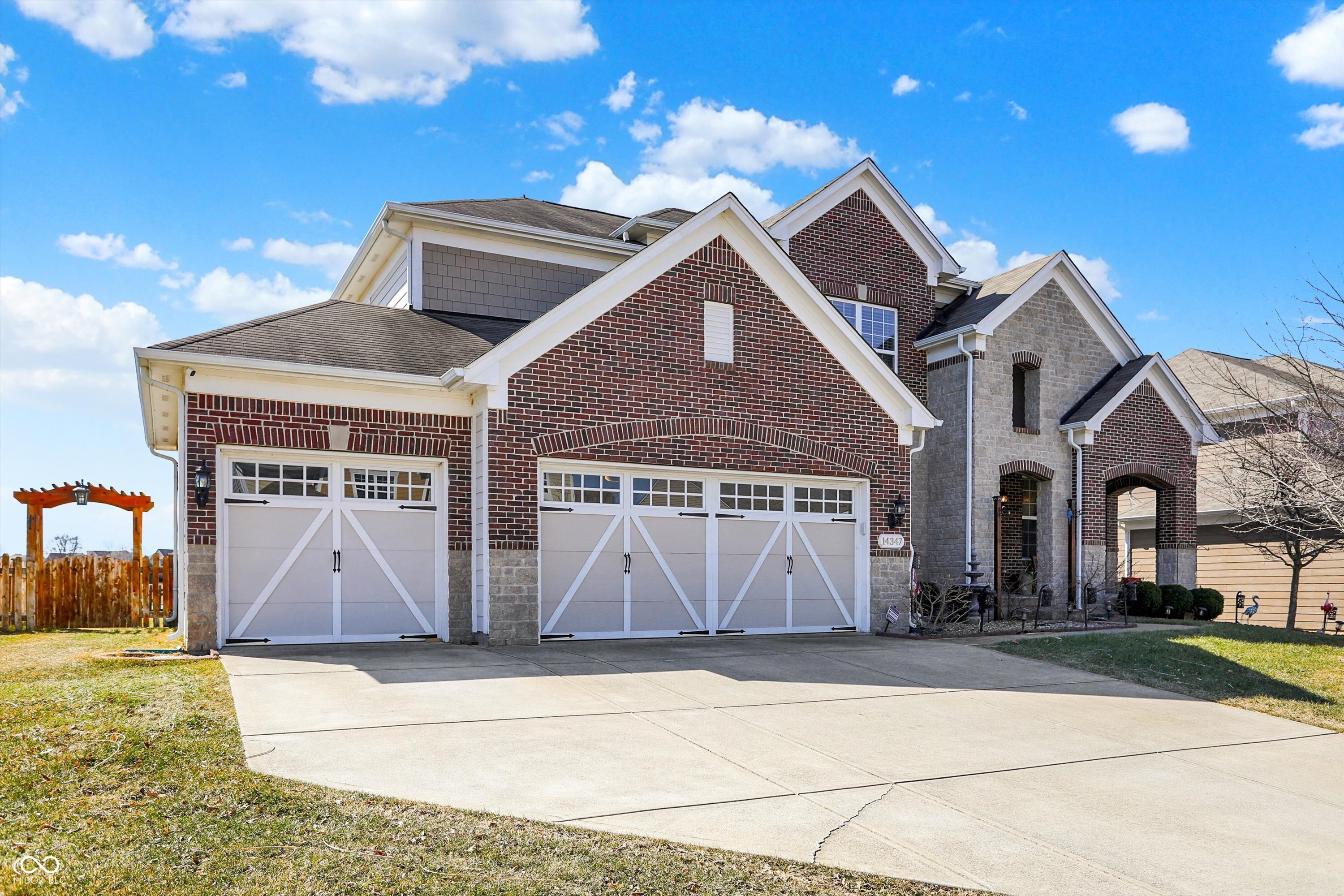 14347 Camelot House Way Fishers IN 46037