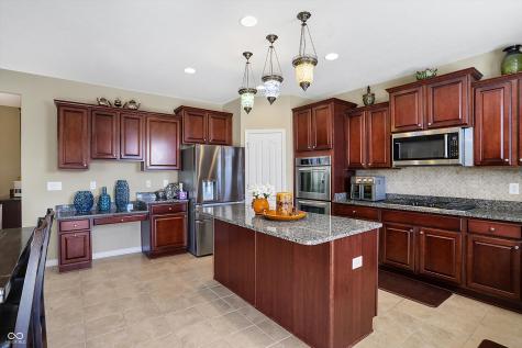 14347 Camelot House Way Fishers IN 46037