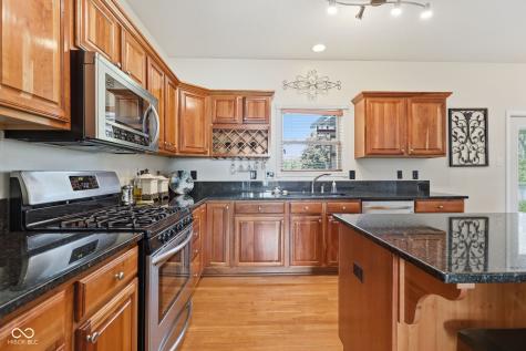 8240 Thorn Bend Drive Indianapolis IN 46278