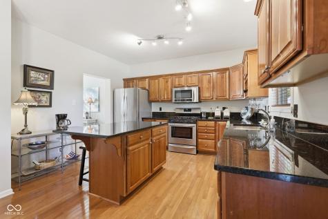 8240 Thorn Bend Drive Indianapolis IN 46278