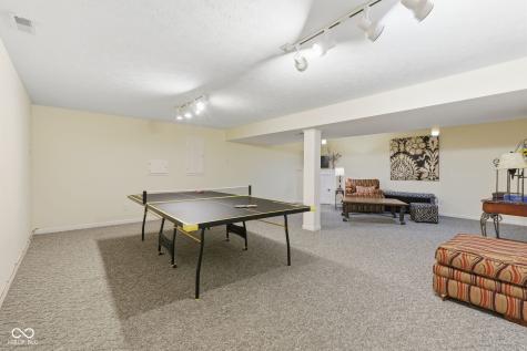 8240 Thorn Bend Drive Indianapolis IN 46278