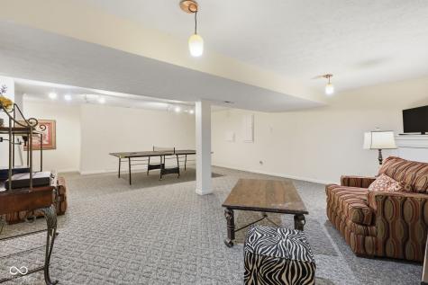 8240 Thorn Bend Drive Indianapolis IN 46278