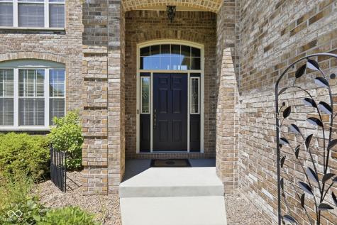 8240 Thorn Bend Drive Indianapolis IN 46278