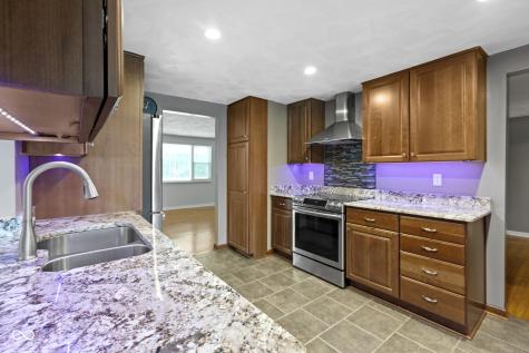 11994 Greenfield Road Zionsville IN 46077