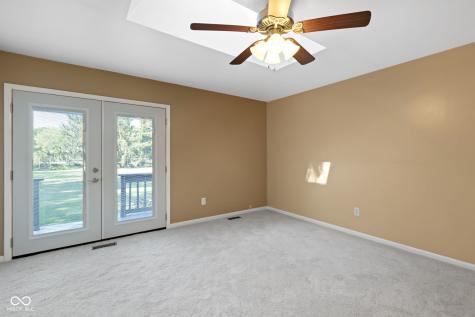 11994 Greenfield Road Zionsville IN 46077