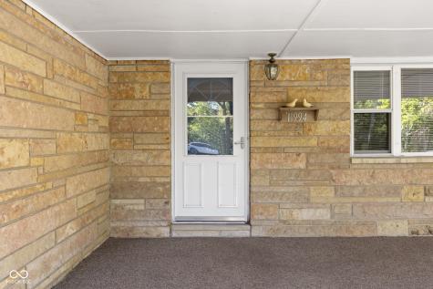 11994 Greenfield Road Zionsville IN 46077