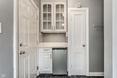 5534 Guilford Avenue Indianapolis IN 46220