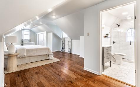 5534 Guilford Avenue Indianapolis IN 46220