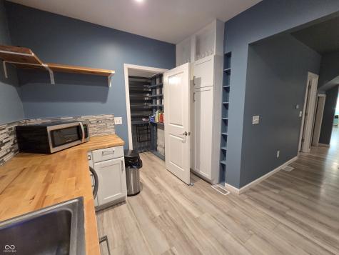 1218 E Edwards Avenue Indianapolis IN 46227