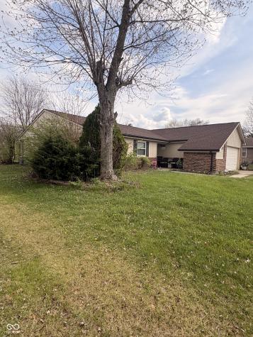 7385 Blue Creek W Drive Indianapolis IN 46256