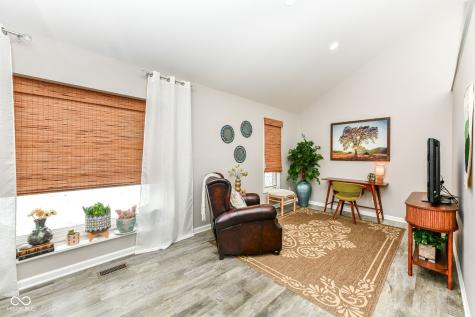 222 Boulder Court Carmel IN 46032