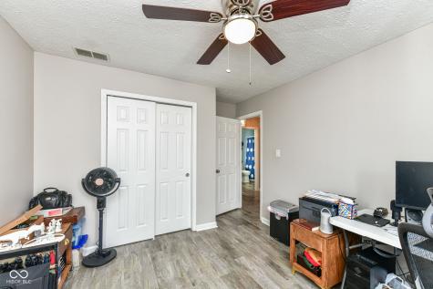 222 Boulder Court Carmel IN 46032