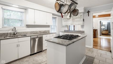 4615 Boulevard Place Indianapolis IN 46208