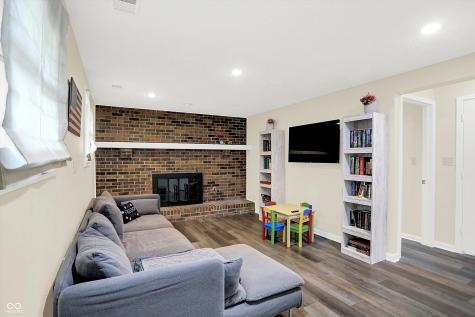 8315 San Marcos Circle Indianapolis IN 46256