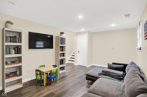 8315 San Marcos Circle Indianapolis IN 46256