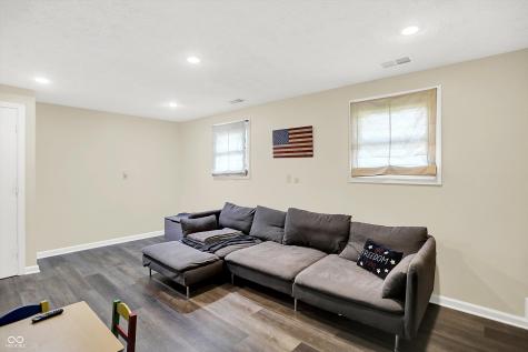 8315 San Marcos Circle Indianapolis IN 46256