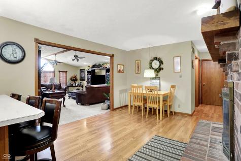 8 Marys Court Whiteland IN 46184