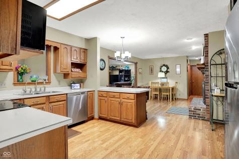 8 Marys Court Whiteland IN 46184