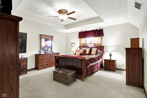 8 Marys Court Whiteland IN 46184