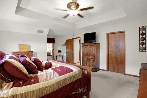 8 Marys Court Whiteland IN 46184