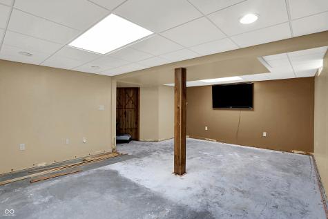 8 Marys Court Whiteland IN 46184