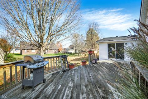 8 Marys Court Whiteland IN 46184