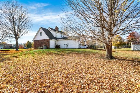 8 Marys Court Whiteland IN 46184