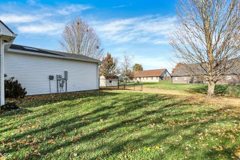 8 Marys Court Whiteland IN 46184