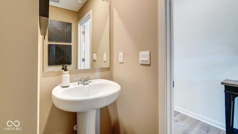 6218 Wasco Drive Whitestown IN 46075