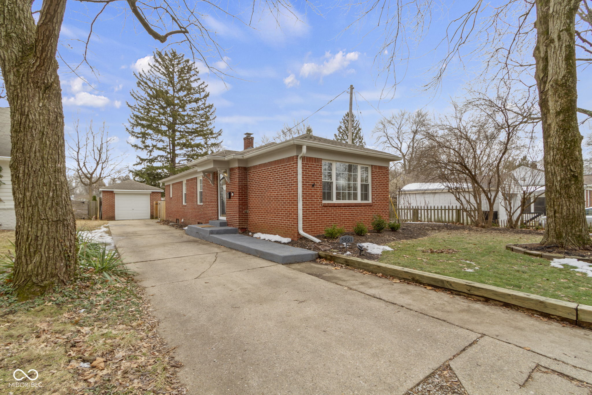 5861 Hillside Avenue Indianapolis IN 46220