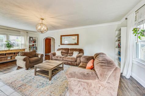 3648 N Delaware Street Indianapolis IN 46205