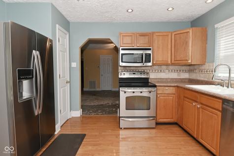 60 Circle Drive Monrovia IN 46157