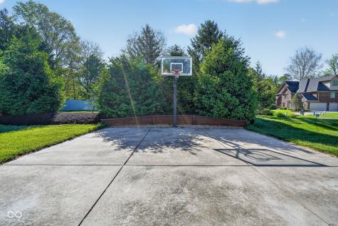 2389 River Birch Court Avon IN 46123
