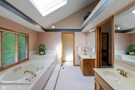 11826 Sea Star Drive Indianapolis IN 46256