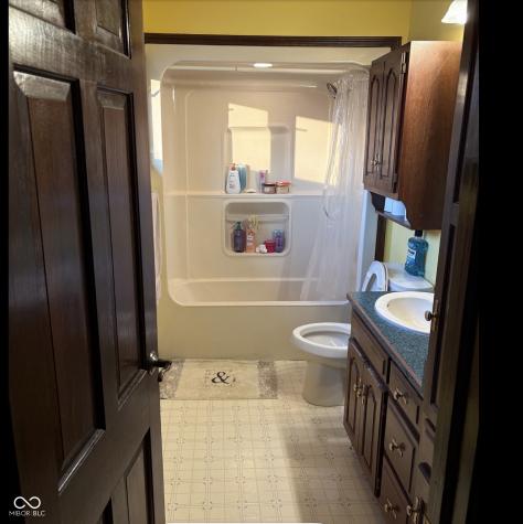 1000 Leisure Lane Greenwood IN 46142