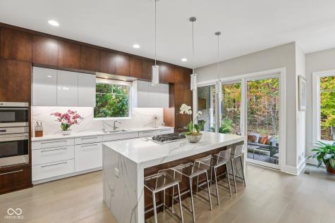 1463 Sundown Circle Carmel IN 46280