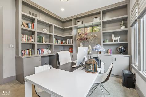 1463 Sundown Circle Carmel IN 46280