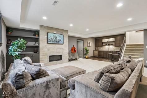 1463 Sundown Circle Carmel IN 46280