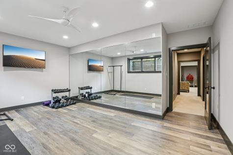 1463 Sundown Circle Carmel IN 46280