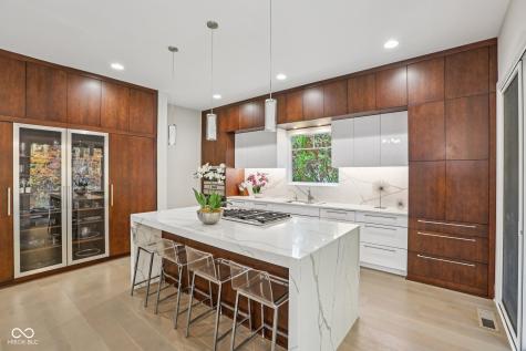 1463 Sundown Circle Carmel IN 46280