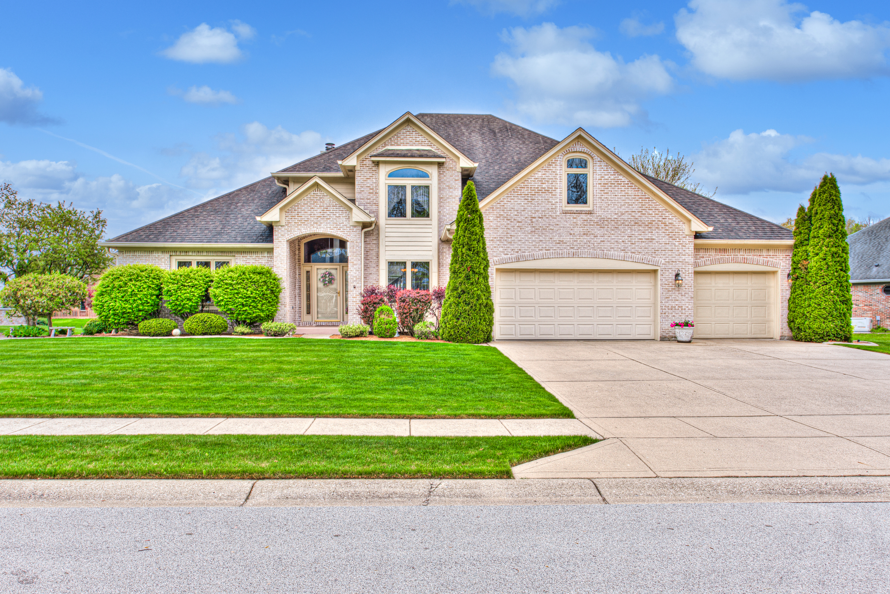 7655 Larkspur Drive Avon IN 46123