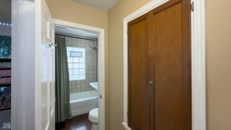 5121 Rosslyn Avenue Indianapolis IN 46205